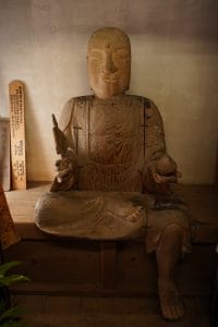 旧家解体時にでた、古い木彫の地蔵尊 旧家解体時にでた、古い木彫の地蔵尊